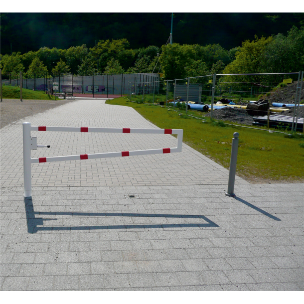 Swiveling gates | for casting in concrete, hot-dip galvanized | total width: 2500 mm | with triangular lock